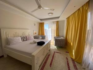 Sunset Serenity Apartment