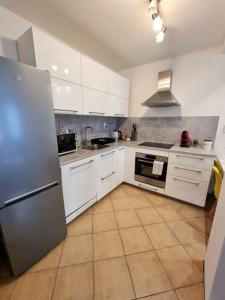 Apartment Banska - City Centre & Private Parking