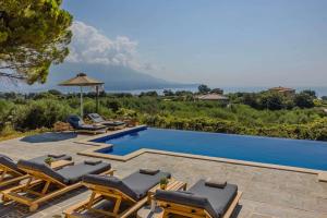 Saluto by Vintage Travel