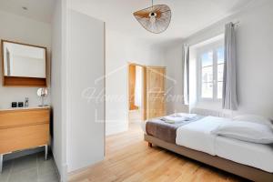 PARIS HEART Place des Victoires