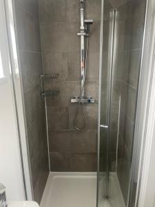 En-suite room by Airport and NEC