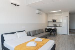 Oriel family loft