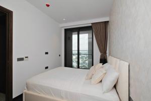 Lancaster Legacy Executive Apartments