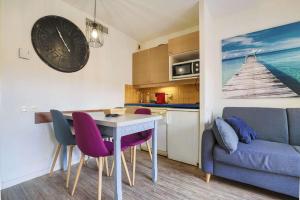 LX102 T2 balcon & piscine plage à 2 minutes