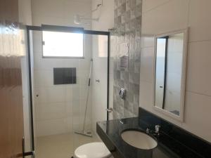 Linda Casa com piscina Aquecida e área de lazer