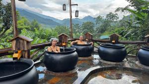Phố Núi Tú Lệ Retreat onsen & spa