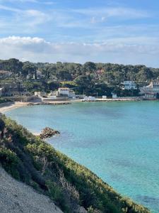 Haut de villa - 5 min du port, terrasse, parking gratuit