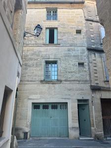 Une chambre à louer dans une maison au centre ville Uzes