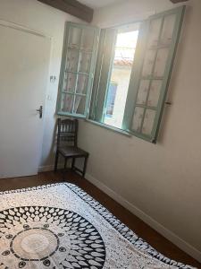 Une chambre à louer dans une maison au centre ville Uzes