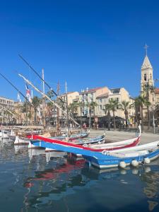 Haut de villa - 5 min du port, terrasse, parking gratuit