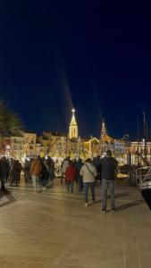 Haut de villa - 5 min du port, terrasse, parking gratuit