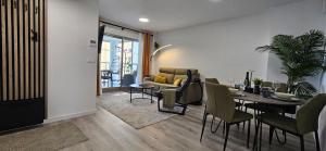Oceana Beachfront Apartment - Sea Views, Pool & Spa