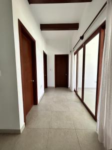 Beachfront house Private beach Pool 6 people