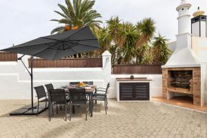 Refugio del Volcán by Tropical Host