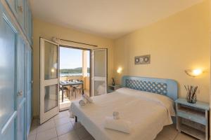 Relaxing BaiaDeBahas 1BedApt Bilo4 sleeps4 SeaView