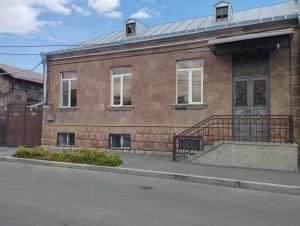 Guest House - Ubytování bez kategorie ve městě Gjumri