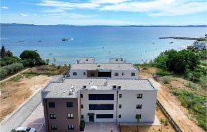 Lovely Apartment In Privlaka With Wifi 