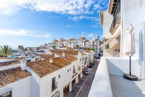 Molo Banus Apartment seafront by Molo Residences