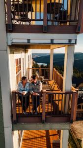 Remodeled Ski In-Out - 305 Soaring Eagle - Luxury!