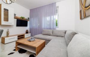 Awesome Apartment In Crikvenica With Wifi 