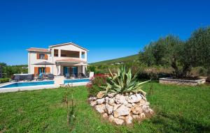 Gorgeous Home In Labin