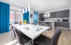 Gorgeous Home In Labin