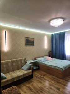 Затишна, домашня 43м в тихому зеленому місці Поруч Центральний парк Університет