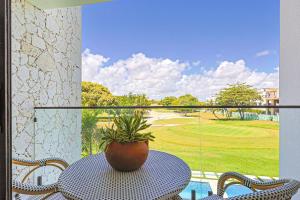 Elegant Cocotal 2BD Condo