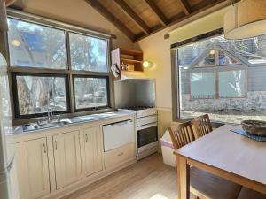 Silver Brumby Chalet alpine-getaways