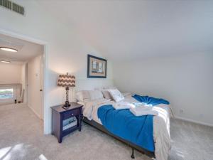 3 BR Cozy Lakefront Cottage