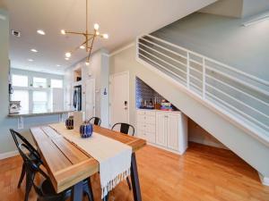 The Nest - Southend - Rooftop Terrace - Light Rail