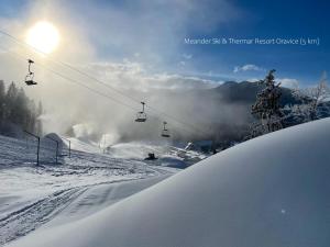 Tatra Horizon Apartmenty - 5 minut od Term Chochołowskich i Stoku Narciarskiego w Oravicach