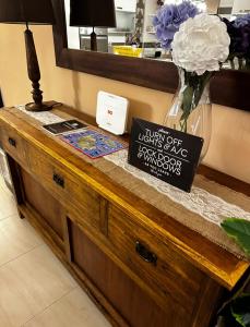 Sunlit 2BD Maisonette with Private Entrance & Outdoor Backyard in Qawra