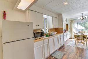 Mtn-View Coulter Escape with Rustic Tree Lookout