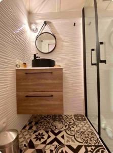 Beautiful Carré dOr studio