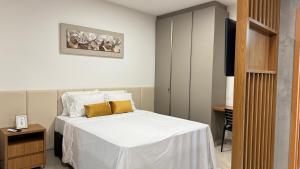 309-3 · Flat charmosinho Prox. Cebrom e Unievangélica