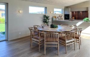 Nice Home In Hadsund With Sauna