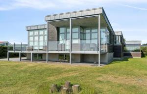 4 Bedroom Lovely Home In Hadsund