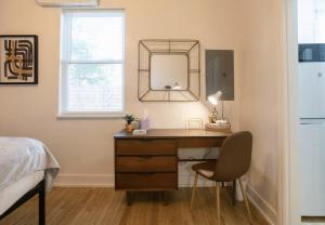 Oakdale Suites - Master Property