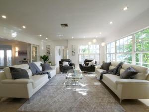 Trendy 3BR Holiday Escape - Near Hollywood Beach