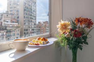 cerca de la estación retiro con cochera, pileta y sauna