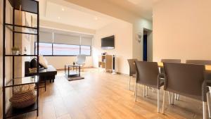 ZIELO Modern apt steps to Zocalo Rooftop view