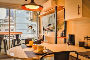 HOM I Estudio en Alameda Metro UniversidadCatolica