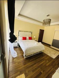 Lively Kimilani Home