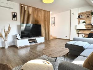 Maisonette Apartment with Terrace