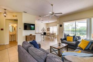 8 Mi to Disney! Paradise Found Villa with Games