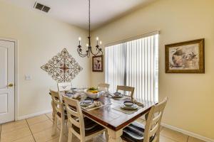 8 Mi to Disney! Paradise Found Villa with Games