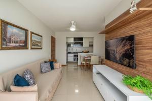 Férias na Praia – 2 Quartos em Cond Premium