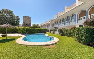 2 Bedroom Beautiful Apartment In Dénia