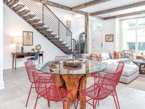 Savannah Suite Tea by Lucky Savannah